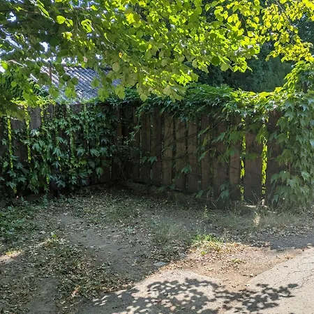 Dunai Panorama Kishaz Ferienhaus *