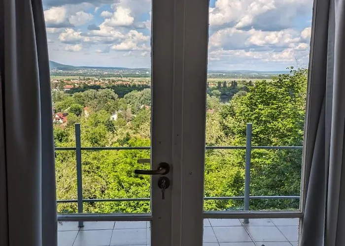 Dunai Panorama Kishaz Holiday home